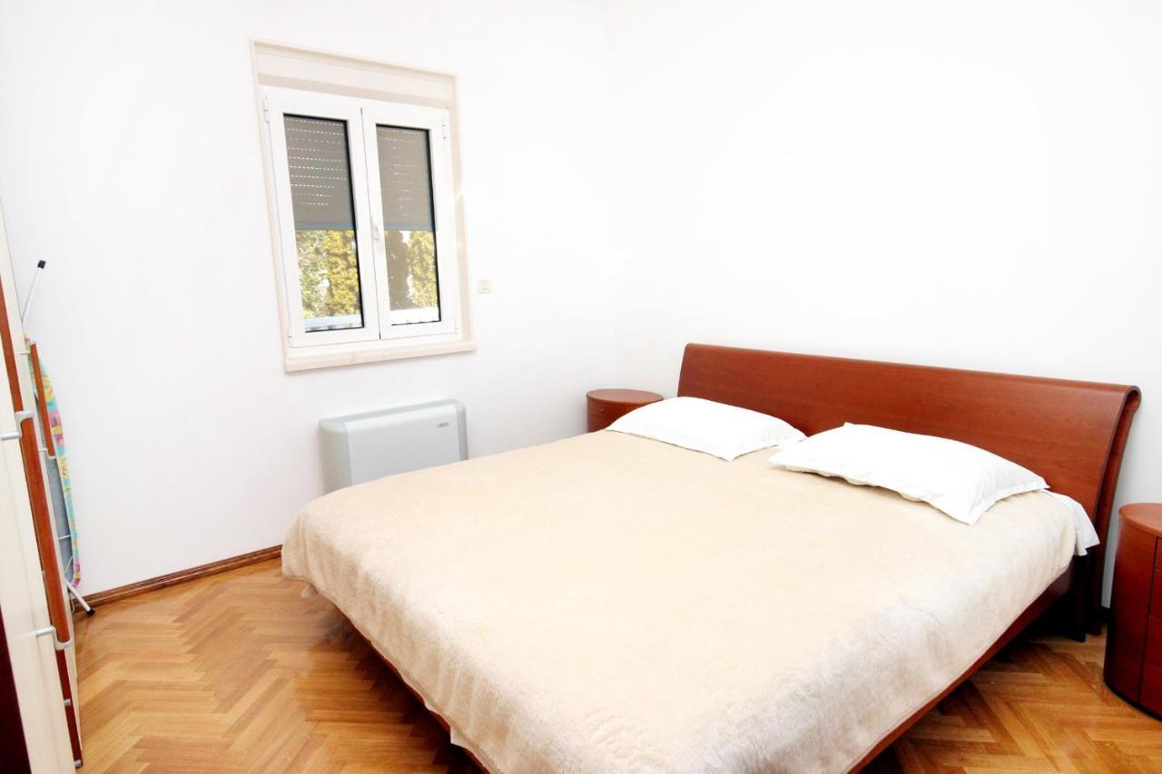 Family Friendly Apartments With A Swimming Pool Rogoznica - 7557 外观 照片