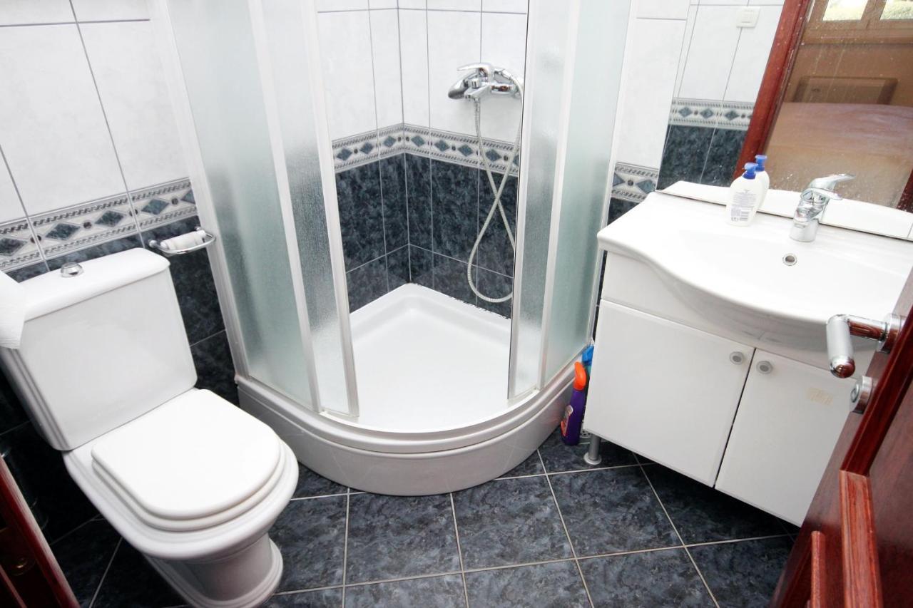 Family Friendly Apartments With A Swimming Pool Rogoznica - 7557 外观 照片