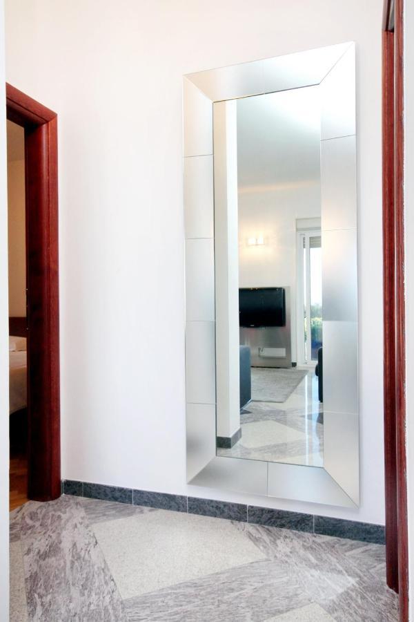 Family Friendly Apartments With A Swimming Pool Rogoznica - 7557 外观 照片