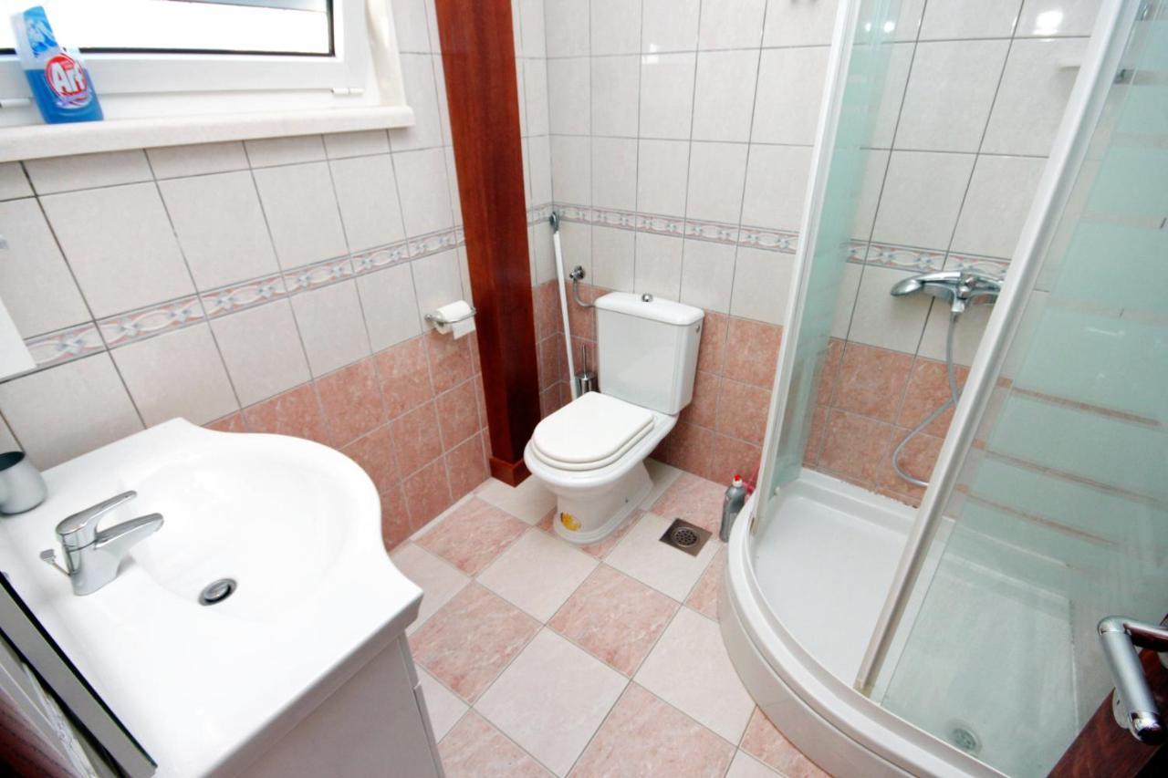Family Friendly Apartments With A Swimming Pool Rogoznica - 7557 外观 照片